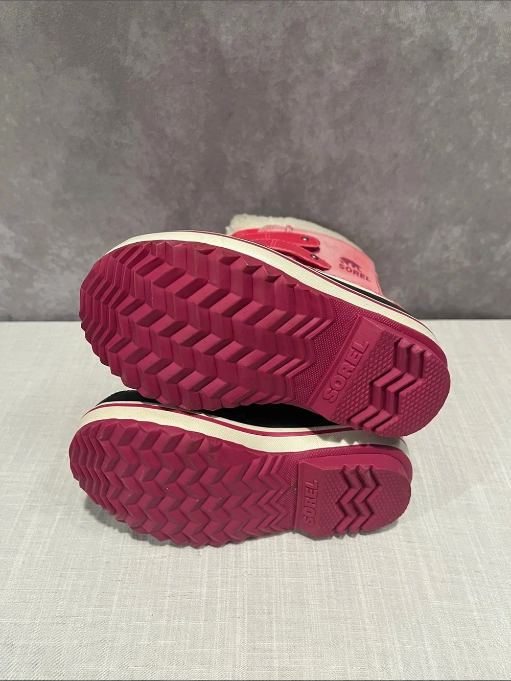 Sorel 1964 Pac Strap Boot Pink Kids Winter Boots with Faux Fur size 10